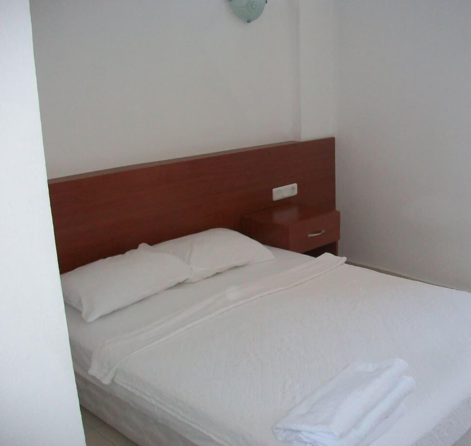 Kriss Otel Ortakent Exteriör bild